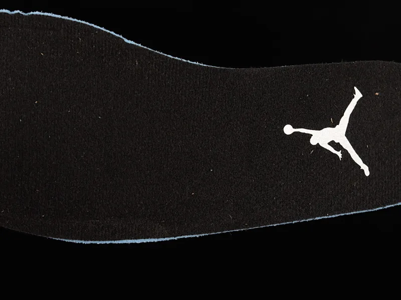 All categories Air Jordan Jordan series basketball shoes Air Jordan 1 Mid Air Jordan 1 Mid AJ1 Joe 1 naked eye 3D black and white Zhongbang basketball shoes DR9495-001